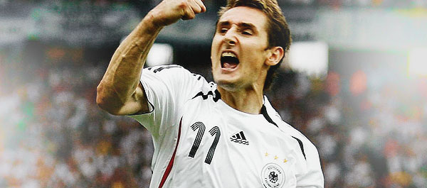 Dader Onafhankelijkheid Als reactie op de Miroslav Klose Germany and Lazio Jerseys & Tees by Subside Sports