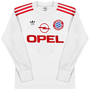 Bayern Munich<br>Away Shirt<br>1986 - 1987