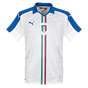 Italia<br>Camiseta Visitante<br>2016 - 2017