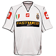 Juventus<br>Away Shirt<br>2002 - 2003