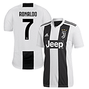 Ronaldo<br>Juventus Thuis Voetbalshirt<br>2018 - 2019