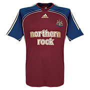 Newcastle United<br>Camiseta Visitante<br>2006 - 2007