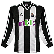Newcastle United<br>Home Shirt<br>2001 - 2002